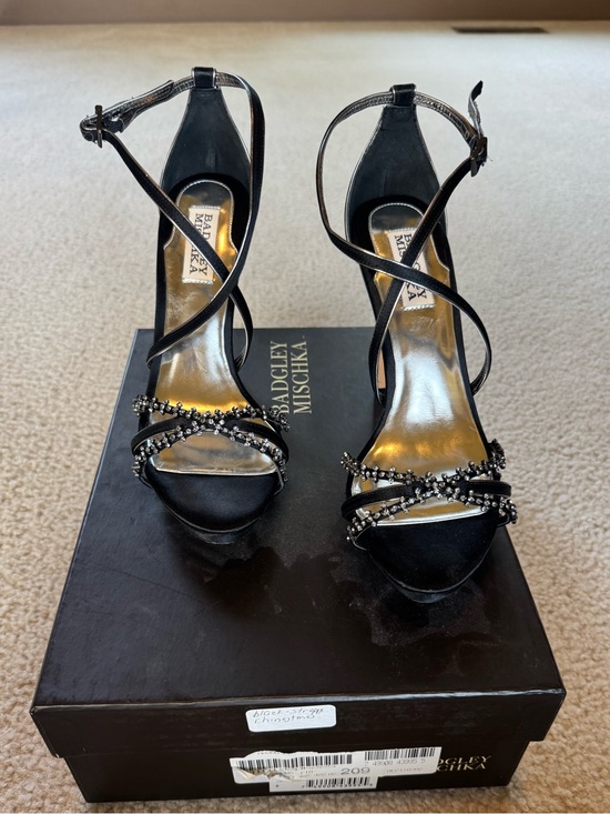 Badgley Mischka Shoes - Badgley Mischka Black Sparkle Heels